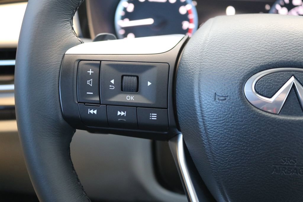 Certified 2025 INFINITI QX60 Pure image 47