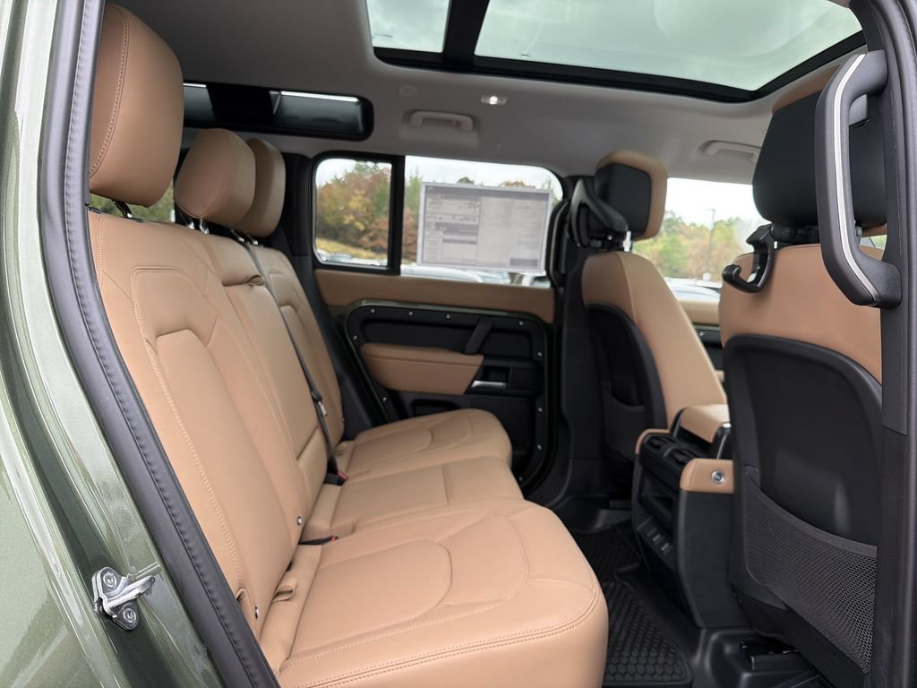 New 2026 Land Rover Defender 110 S AWD/4WD image 13
