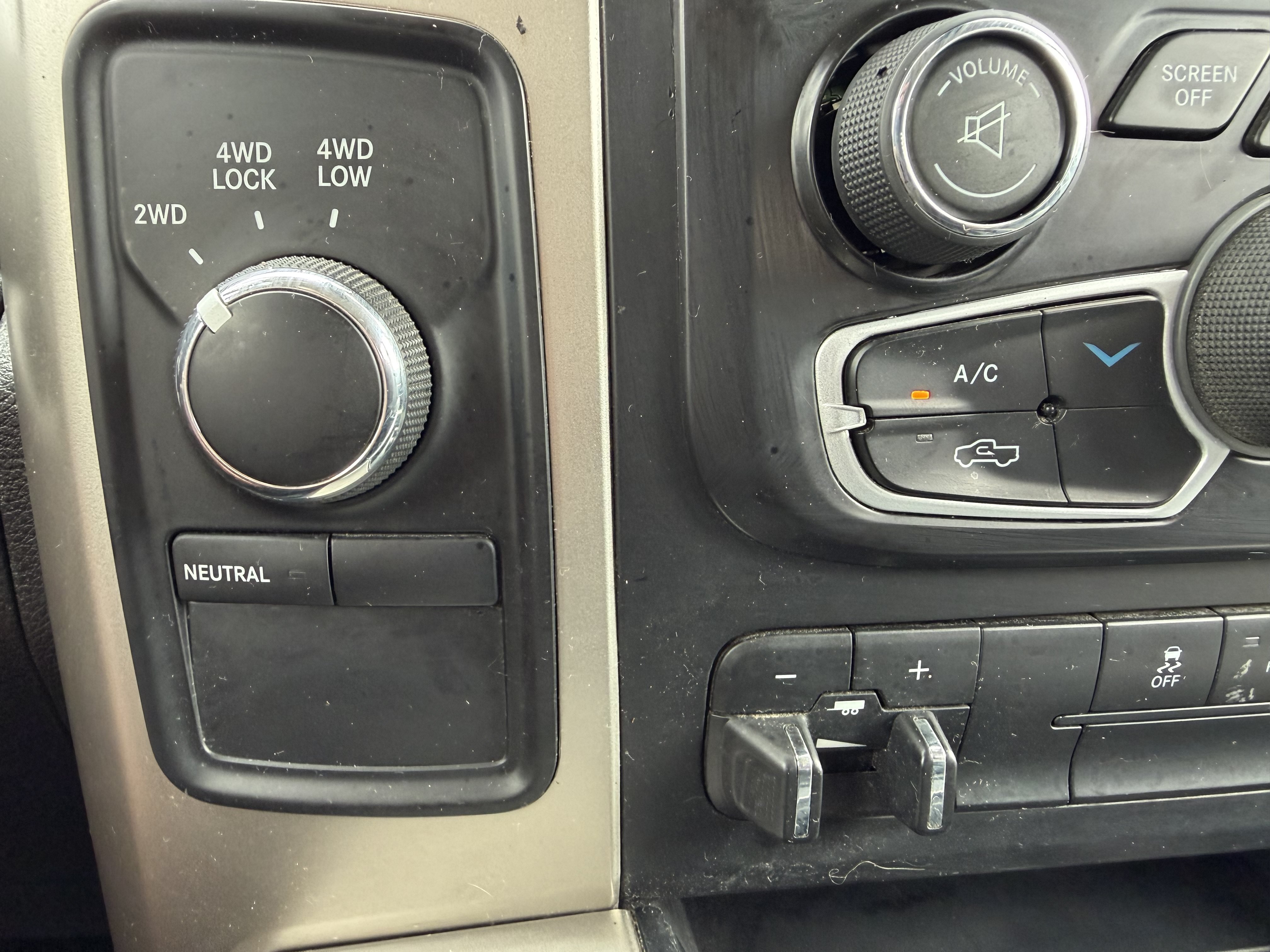 Used 2014 RAM 2500 Big Horn AWD/4WD image 15