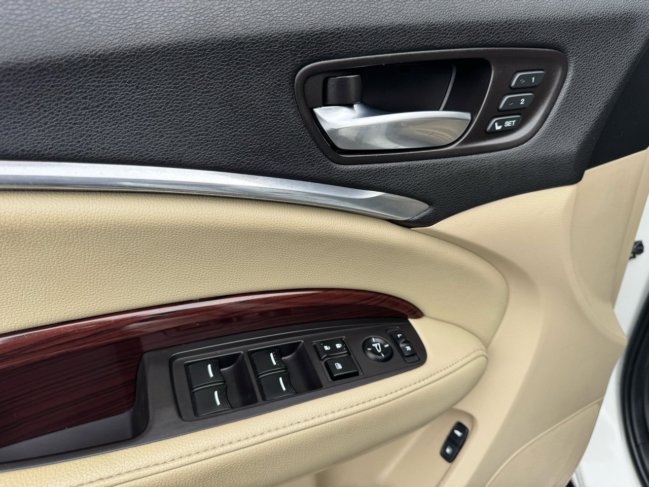 Used 2016 Acura MDX SH-AWD image 20