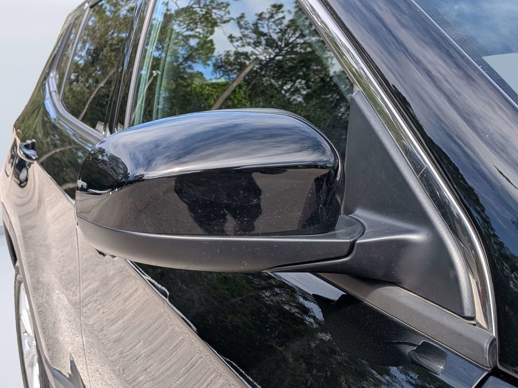 Used 2024 Jeep Compass Latitude image 11