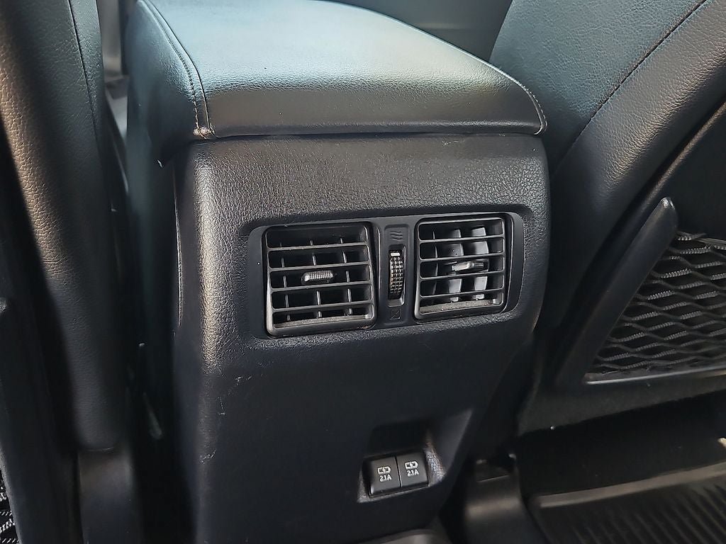 Used 2022 Toyota 4Runner Limited AWD/4WD image 19