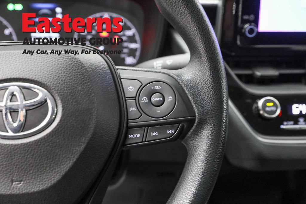 Used 2023 Toyota Corolla LE w/ LE Convenience Package image 16