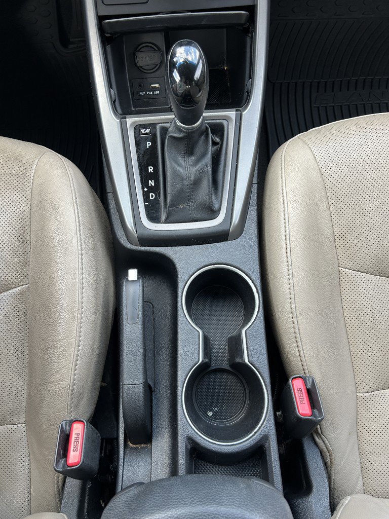Used 2015 Hyundai Elantra Limited FWD image 10