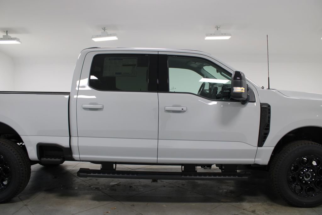 New 2026 Ford F250 Lariat w/ Black Appearance Package image 10