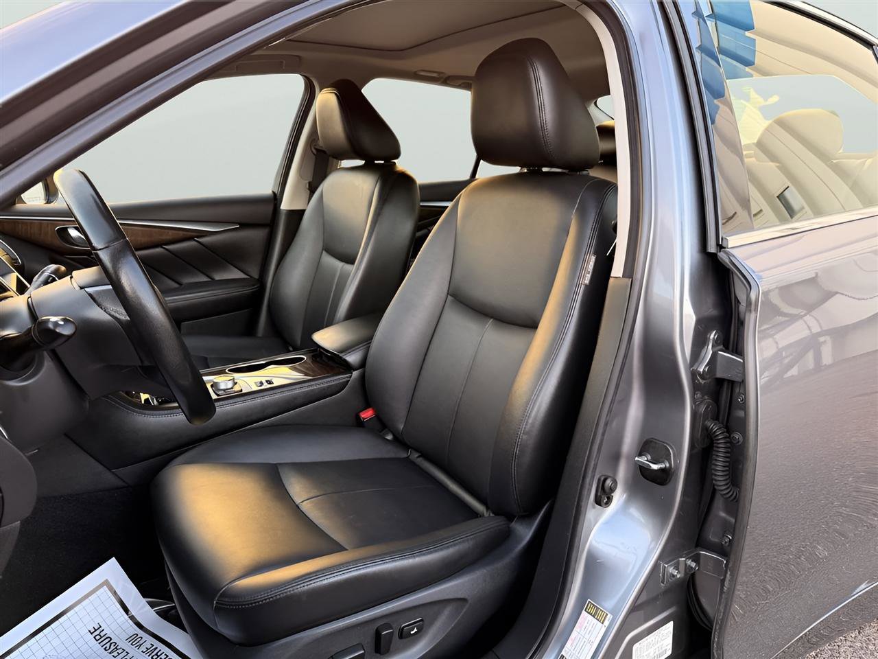 Used 2018 INFINITI Q50 Luxe w/ Essential Package (3.0T Luxe) image 13