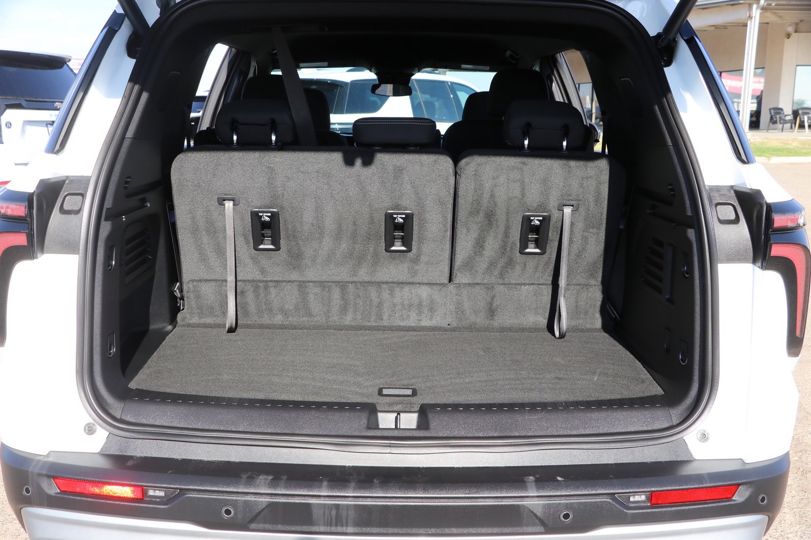 Used 2026 Chevrolet Traverse LT image 30