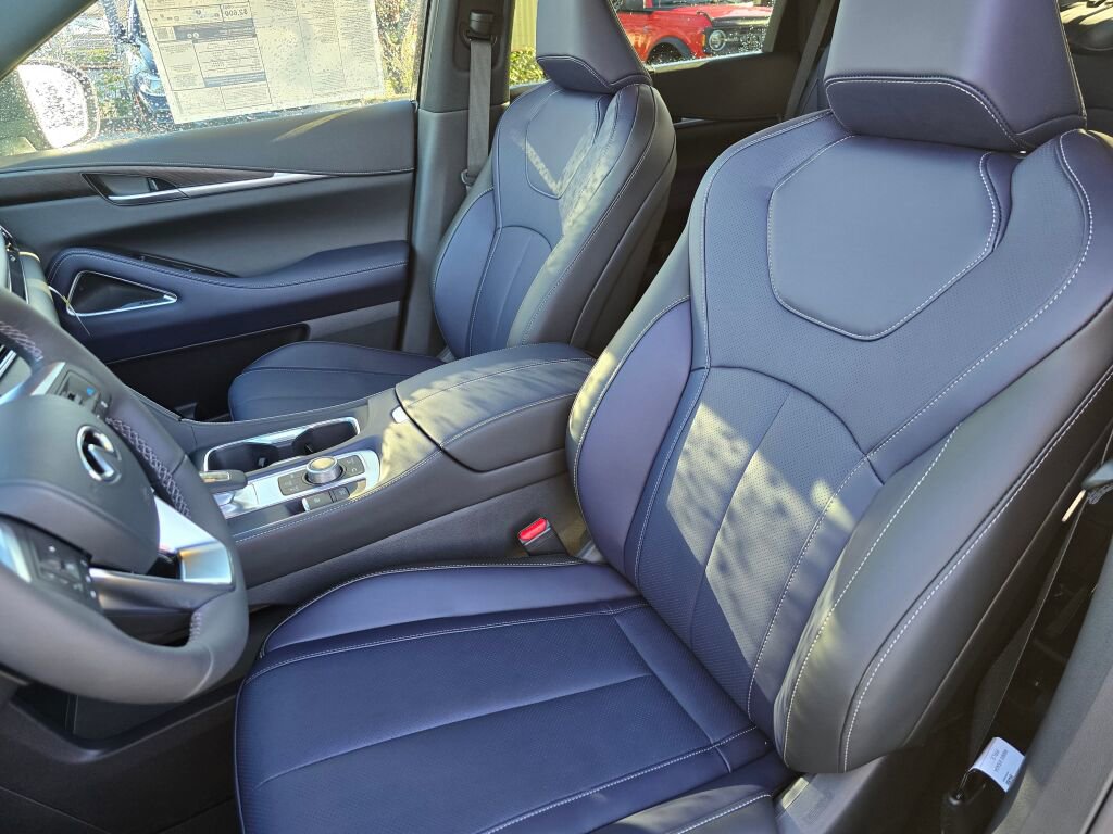 New 2026 INFINITI QX60 Sport image 22