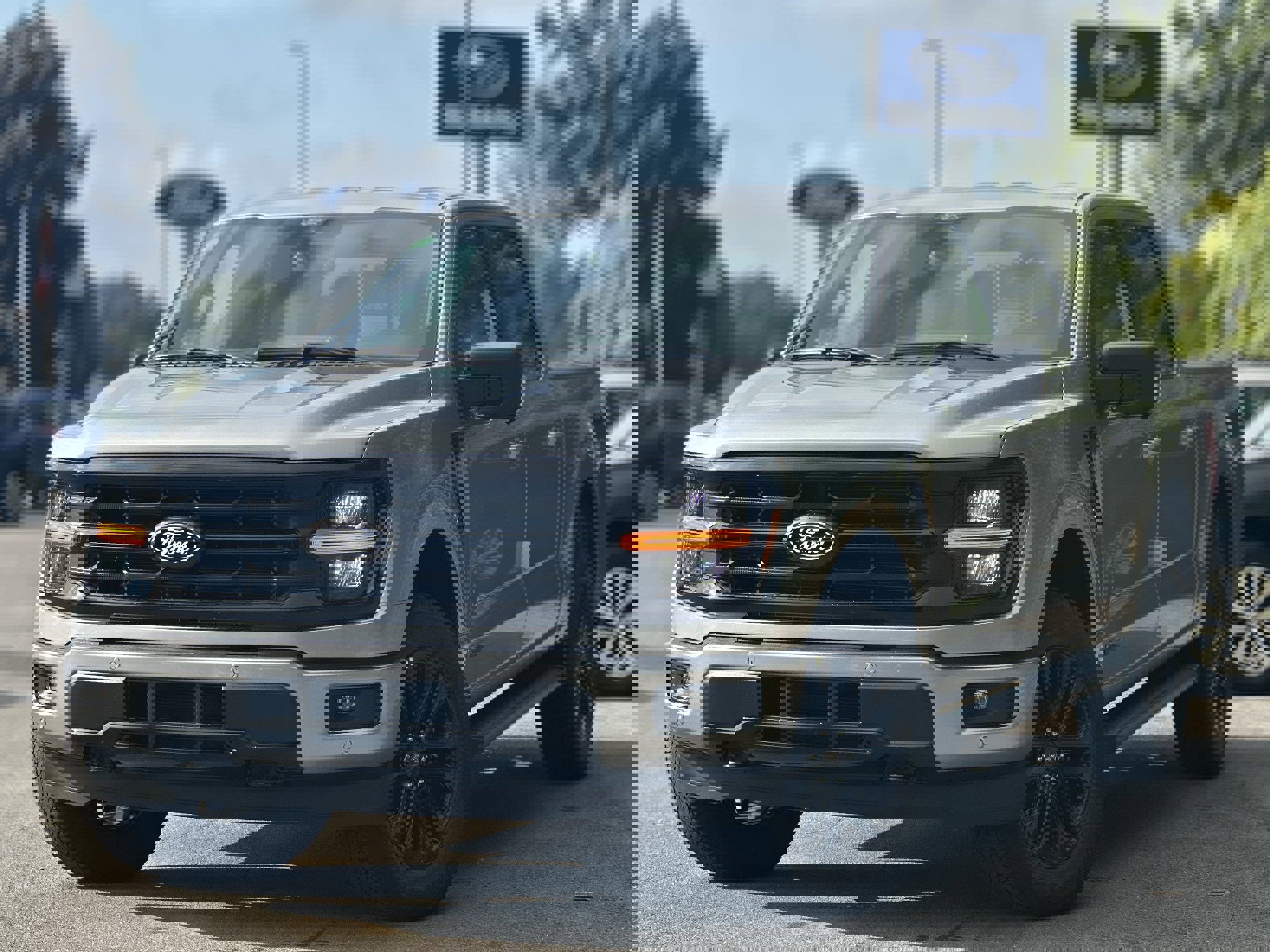 New 2025 Ford F150 XLT w/ Equipment Group 302A MID