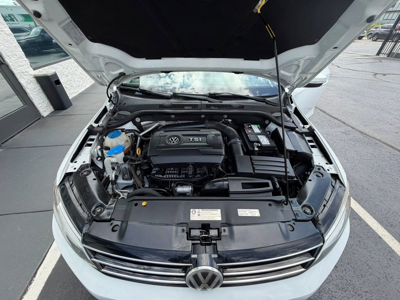 Used 2017 Volkswagen Jetta SEL FWD image 22