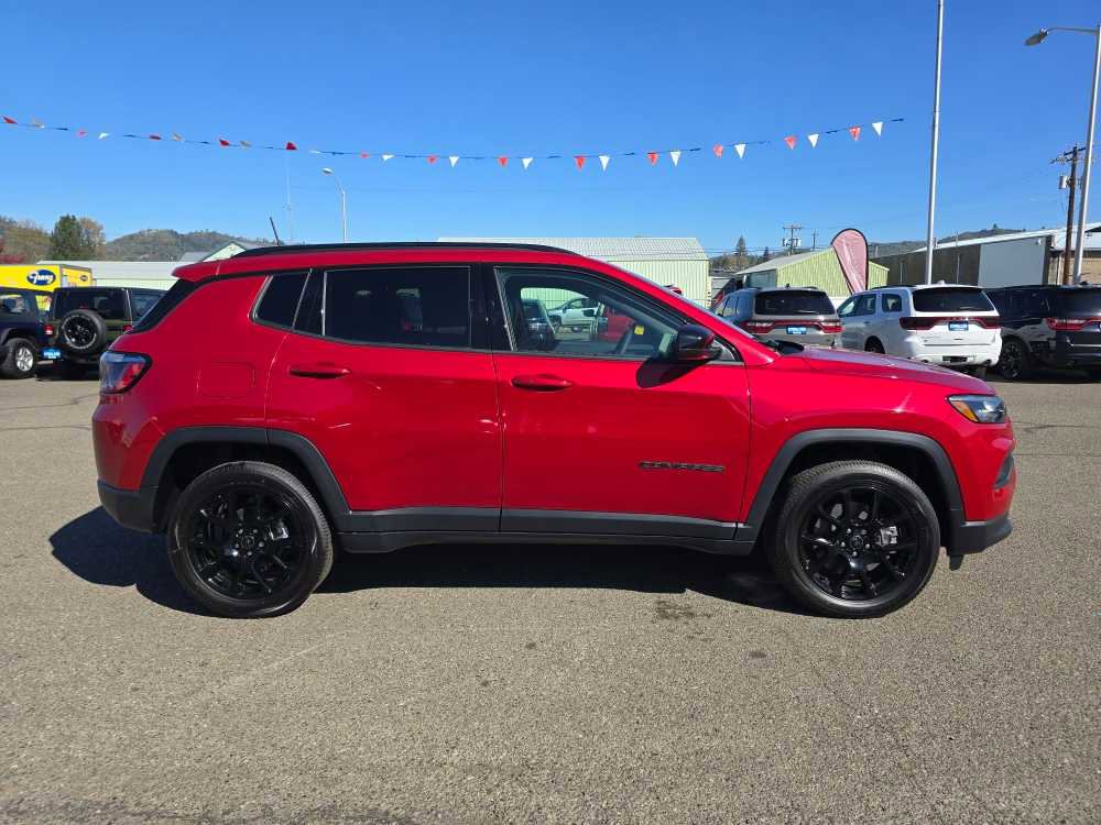 New 2026 Jeep Compass Latitude AWD/4WD image 6