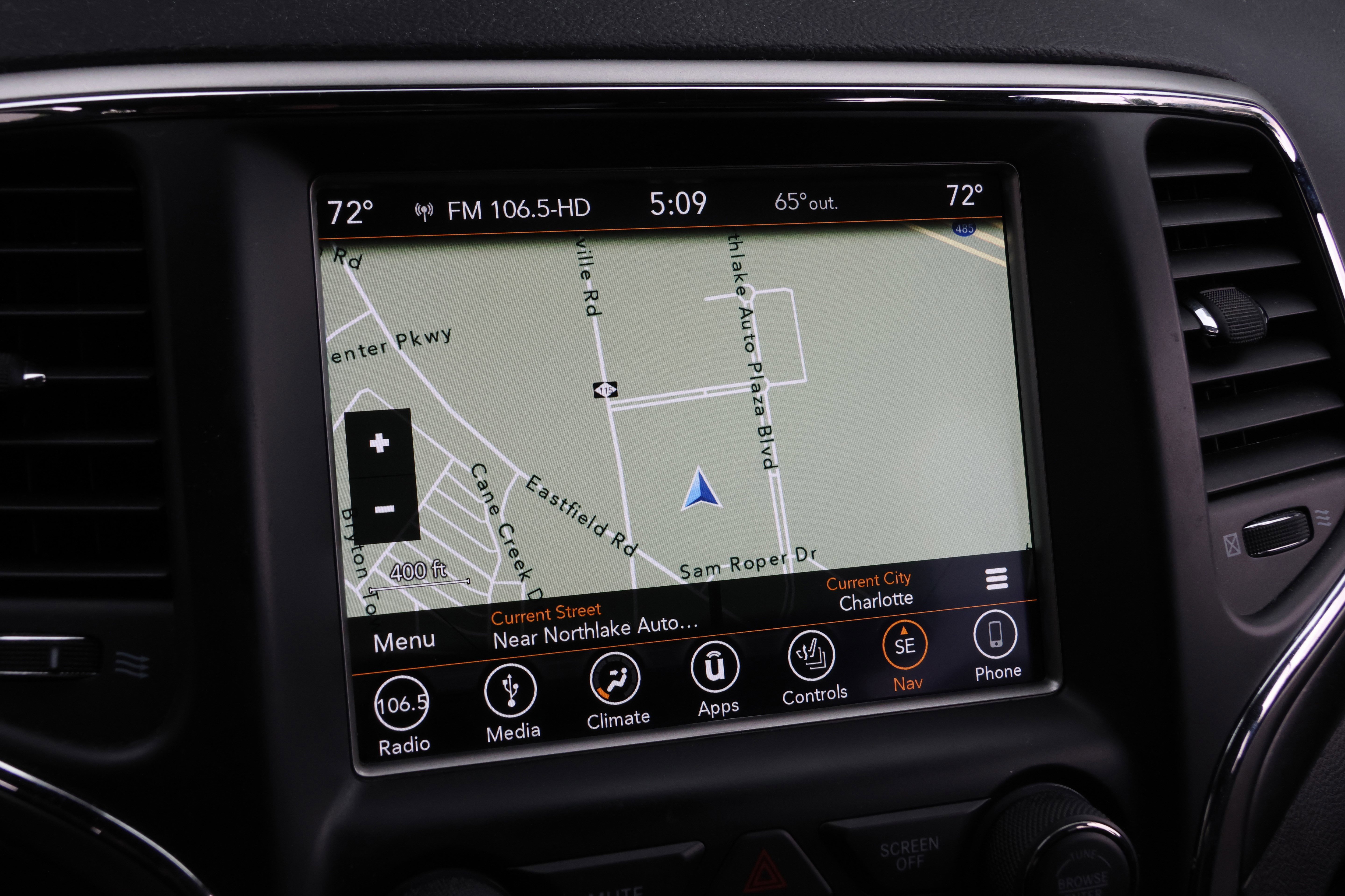 Used 2018 Jeep Grand Cherokee Altitude RWD image 23