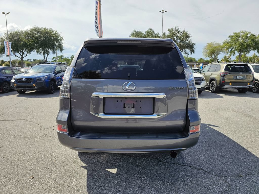 Used 2017 Lexus GX 460 w/ Navigation Package AWD/4WD image 4