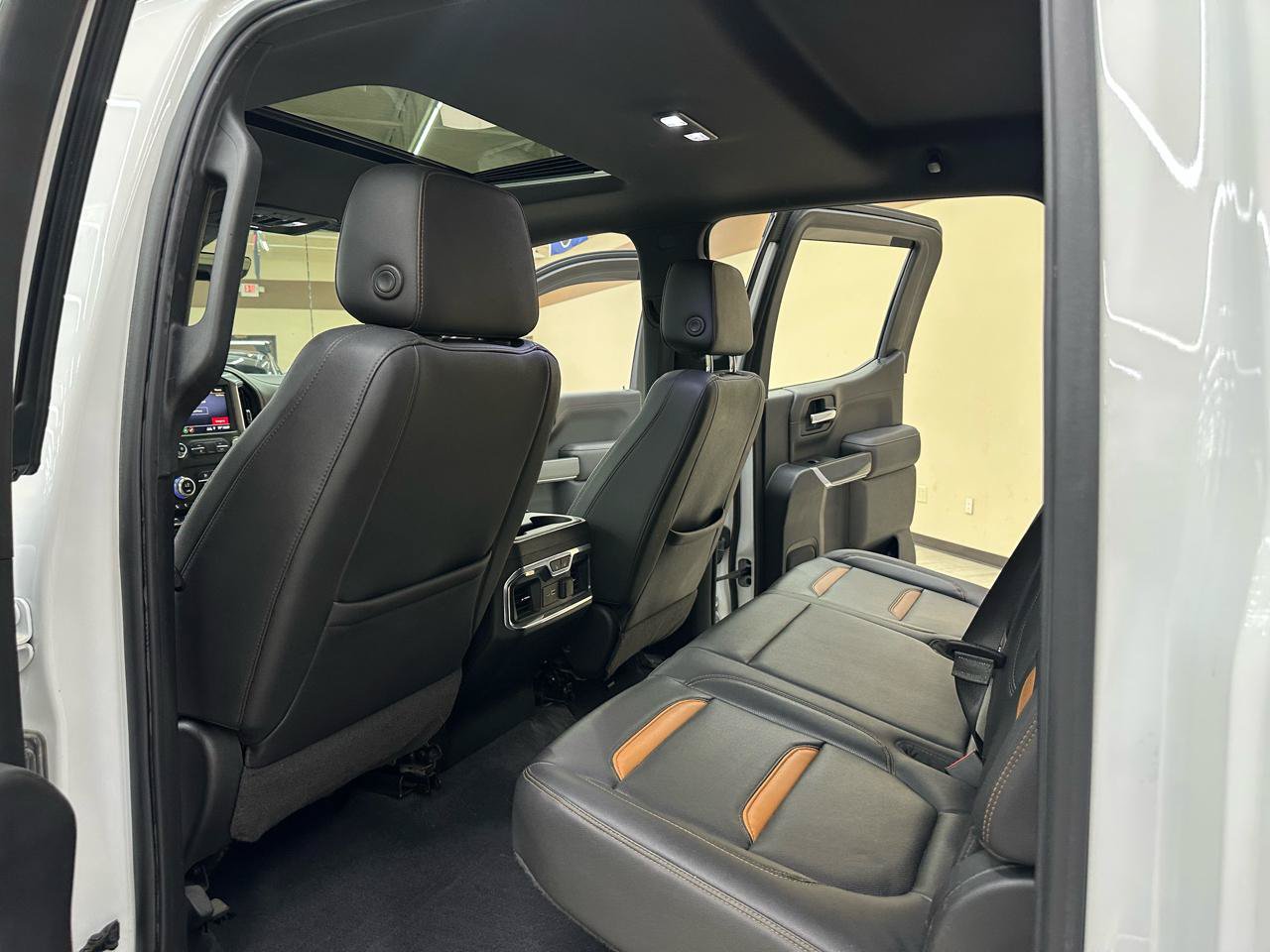 Used 2019 GMC Sierra 1500 AT4 w/ AT4 Premium Package AWD/4WD image 35