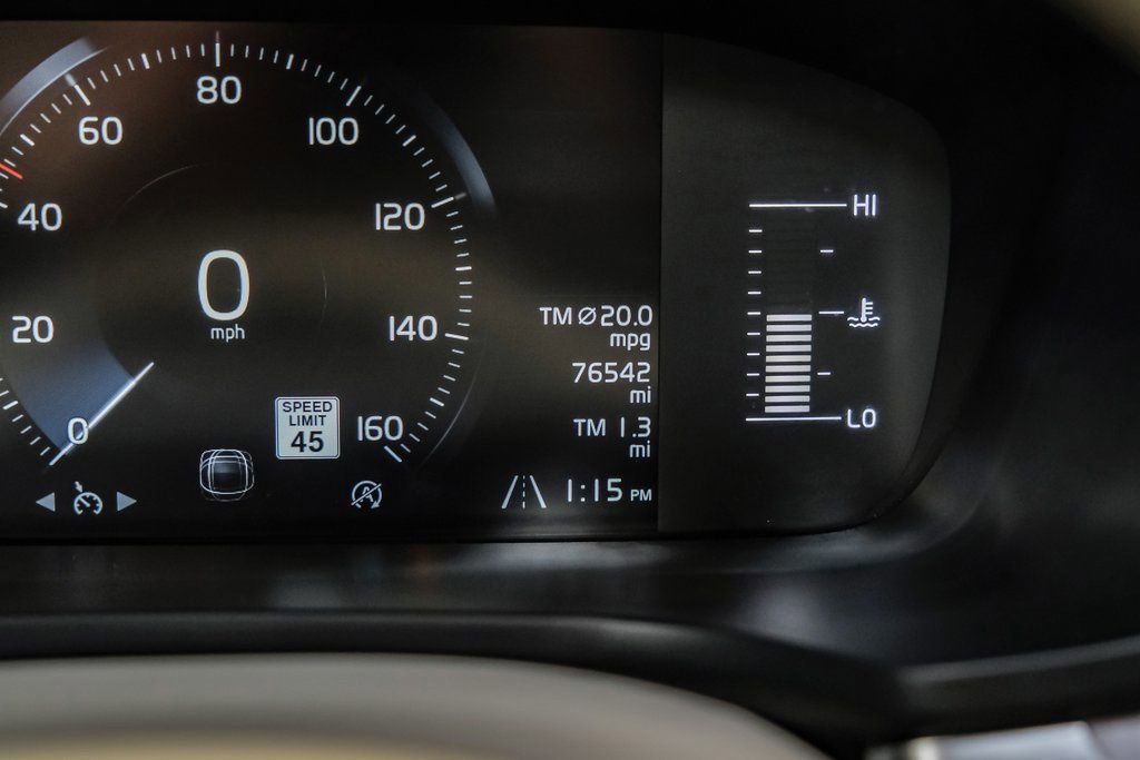 Used 2019 Volvo S60 T5 Momentum w/ Premium Package image 23