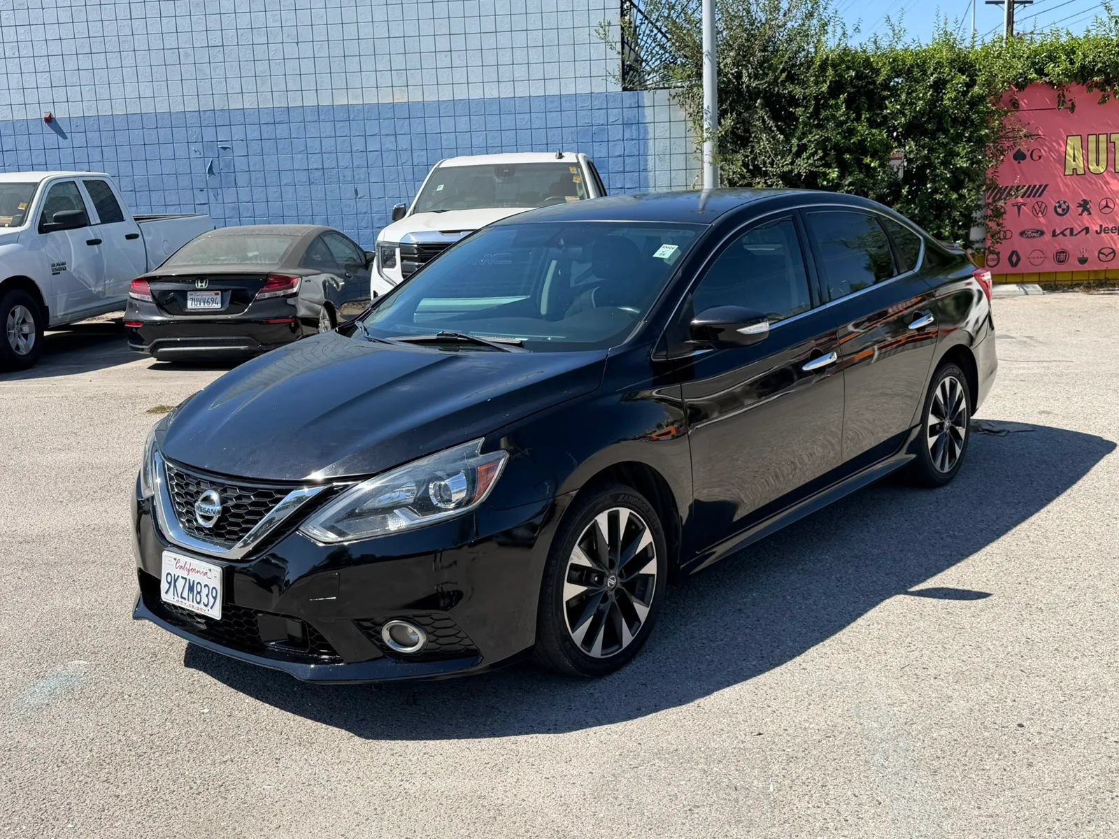 Used 2019 Nissan Sentra SR FWD image 3