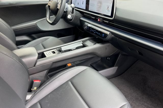Certified 2024 Hyundai Ioniq 6 Limited RWD image 19