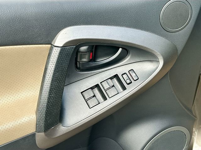 Used 2012 Toyota RAV4 Limited w/ Navigation Value Pkg AWD/4WD image 19