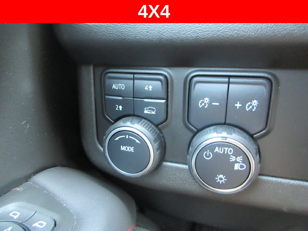 Certified 2022 Chevrolet Tahoe RST w/ Luxury Package AWD/4WD image 33