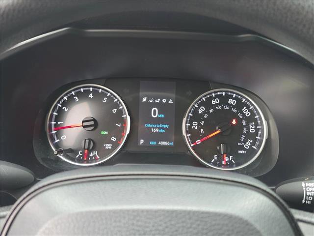 Used 2022 Toyota RAV4 XLE image 8