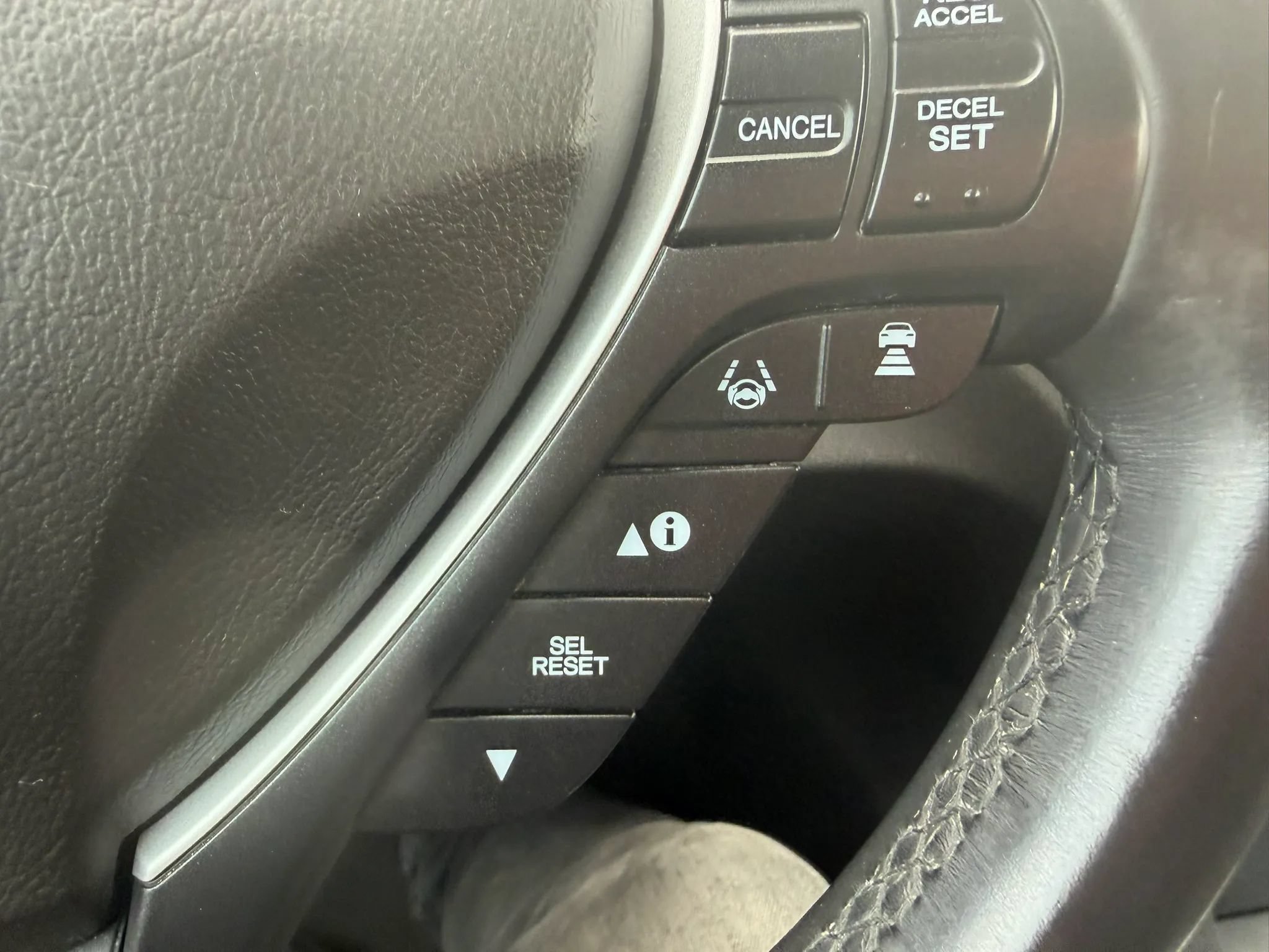 Used 2016 Acura ILX w/ Technology Plus Package FWD image 15