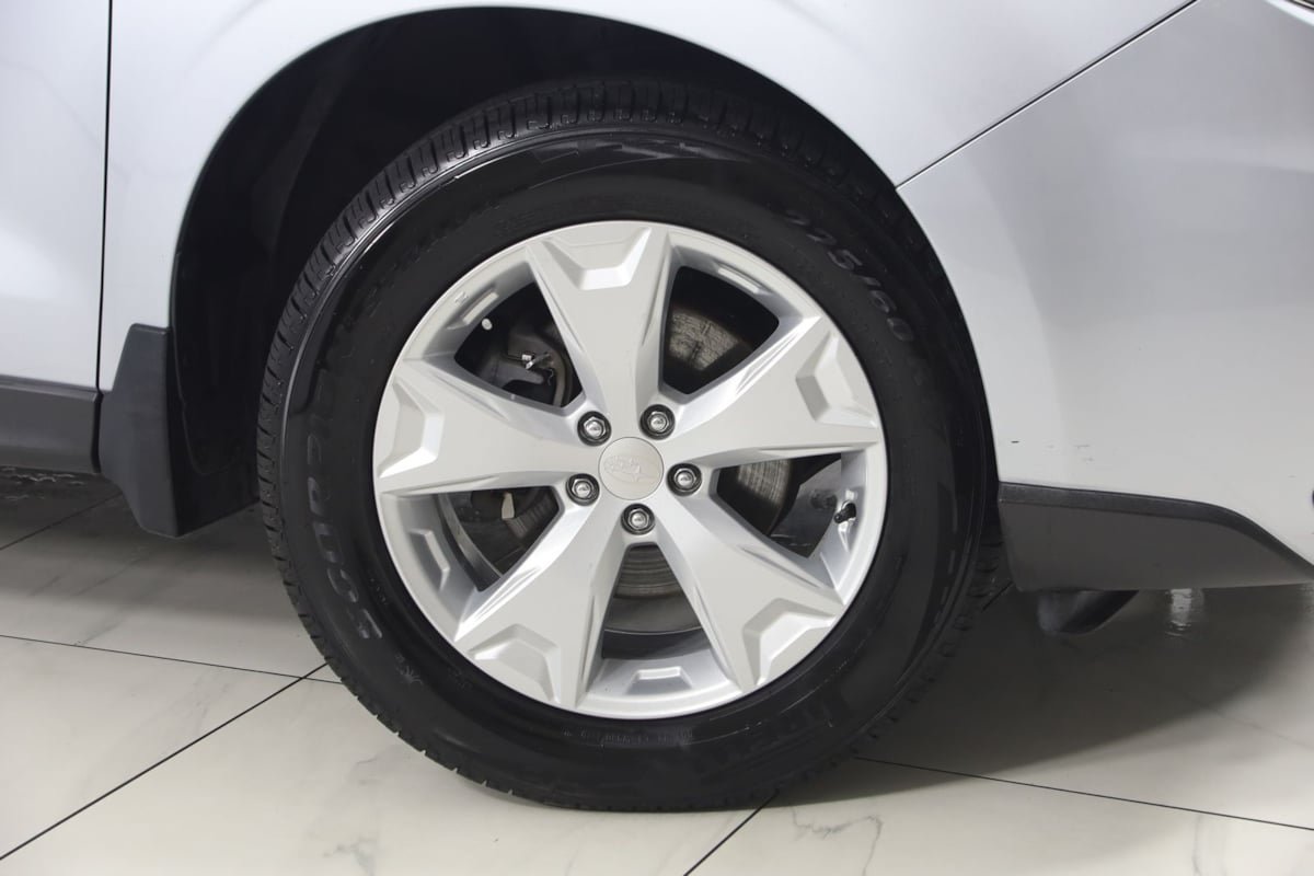 Used 2015 Subaru Forester 2.5i Limited AWD/4WD image 14