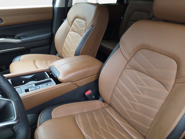 Used 2024 Nissan Pathfinder Platinum w/ Cargo Package FWD image 15