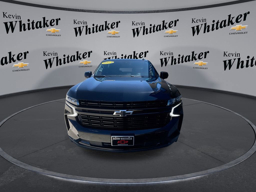 Used 2023 Chevrolet Suburban RST AWD/4WD image 3
