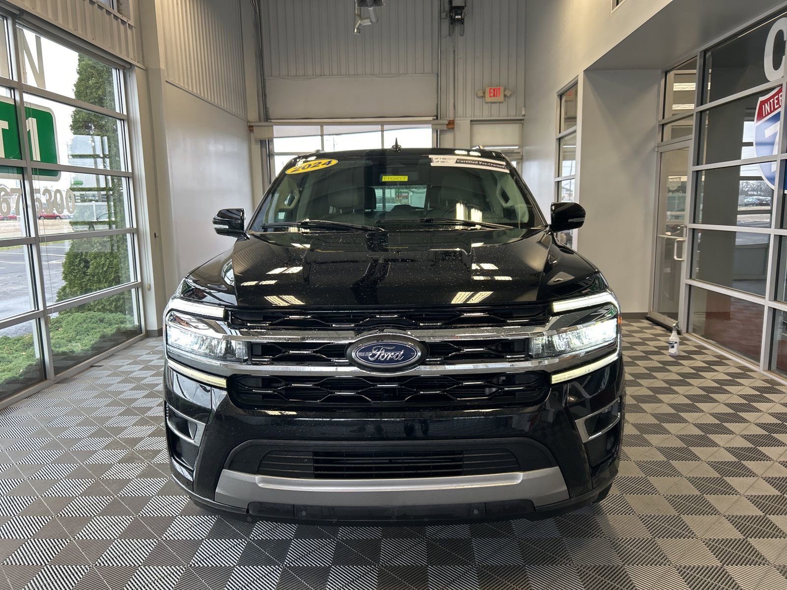 Used 2024 Ford Expedition Max Limited image 2