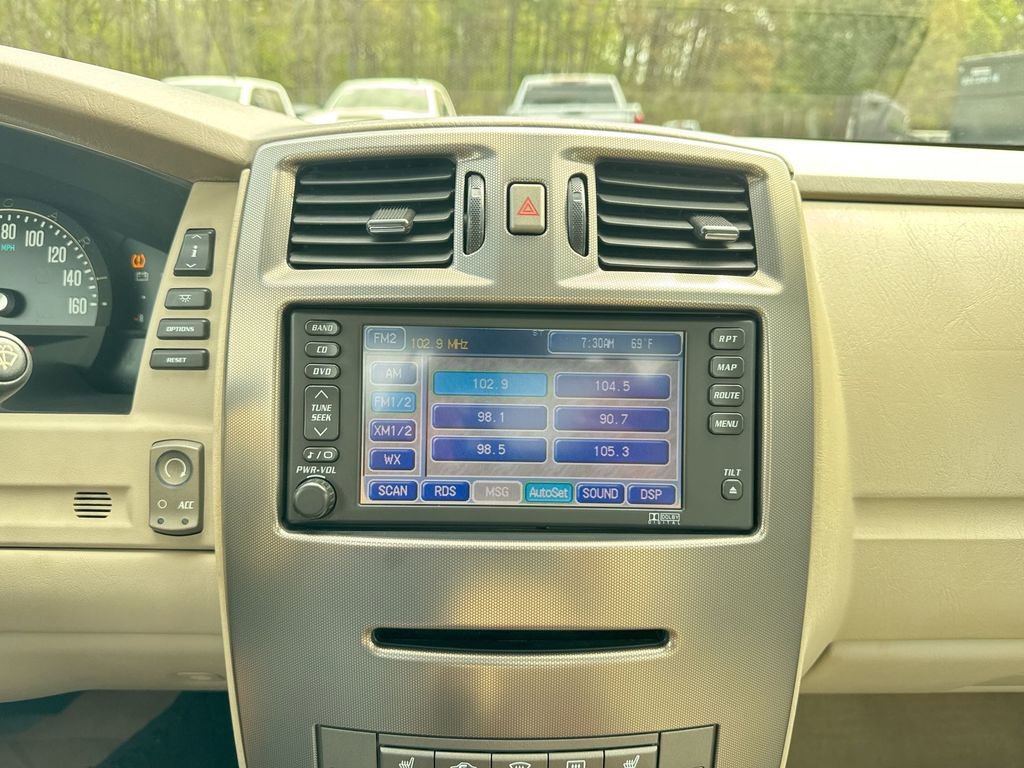 Used 2005 Cadillac XLR image 26