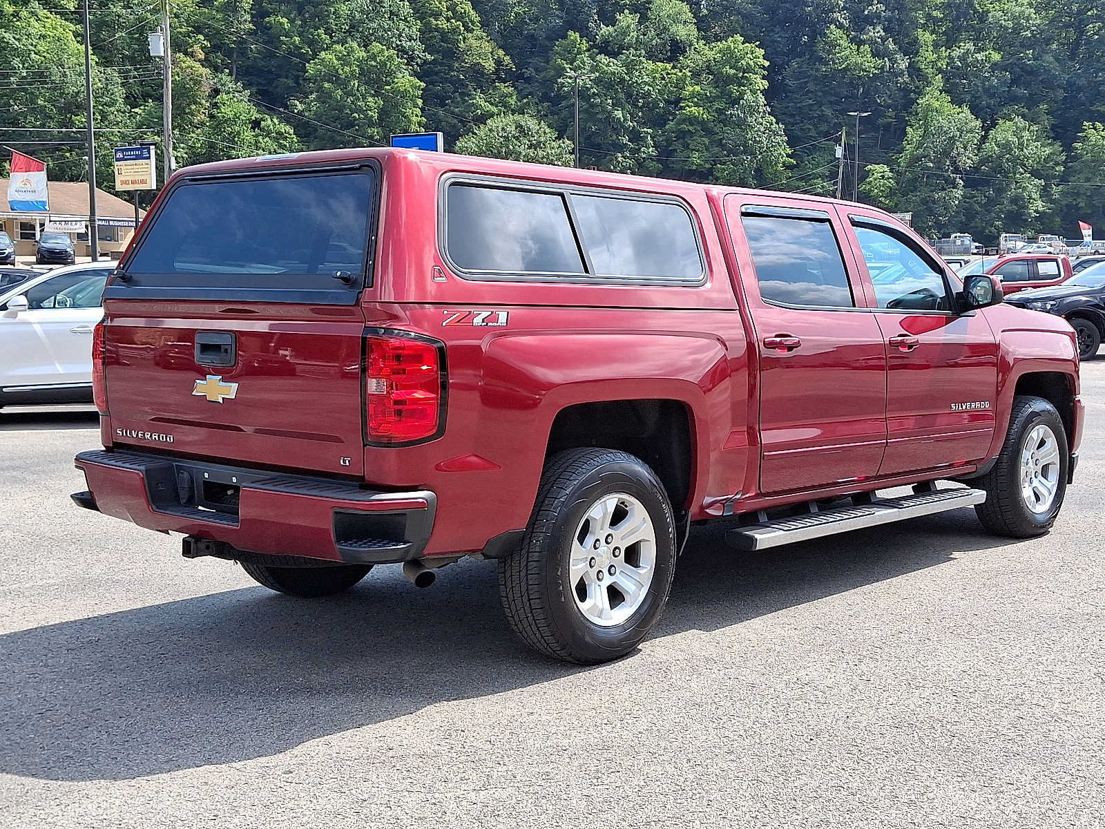 Used 2018 Chevrolet Silverado 1500 LT w/ All Star Edition AWD/4WD image 6