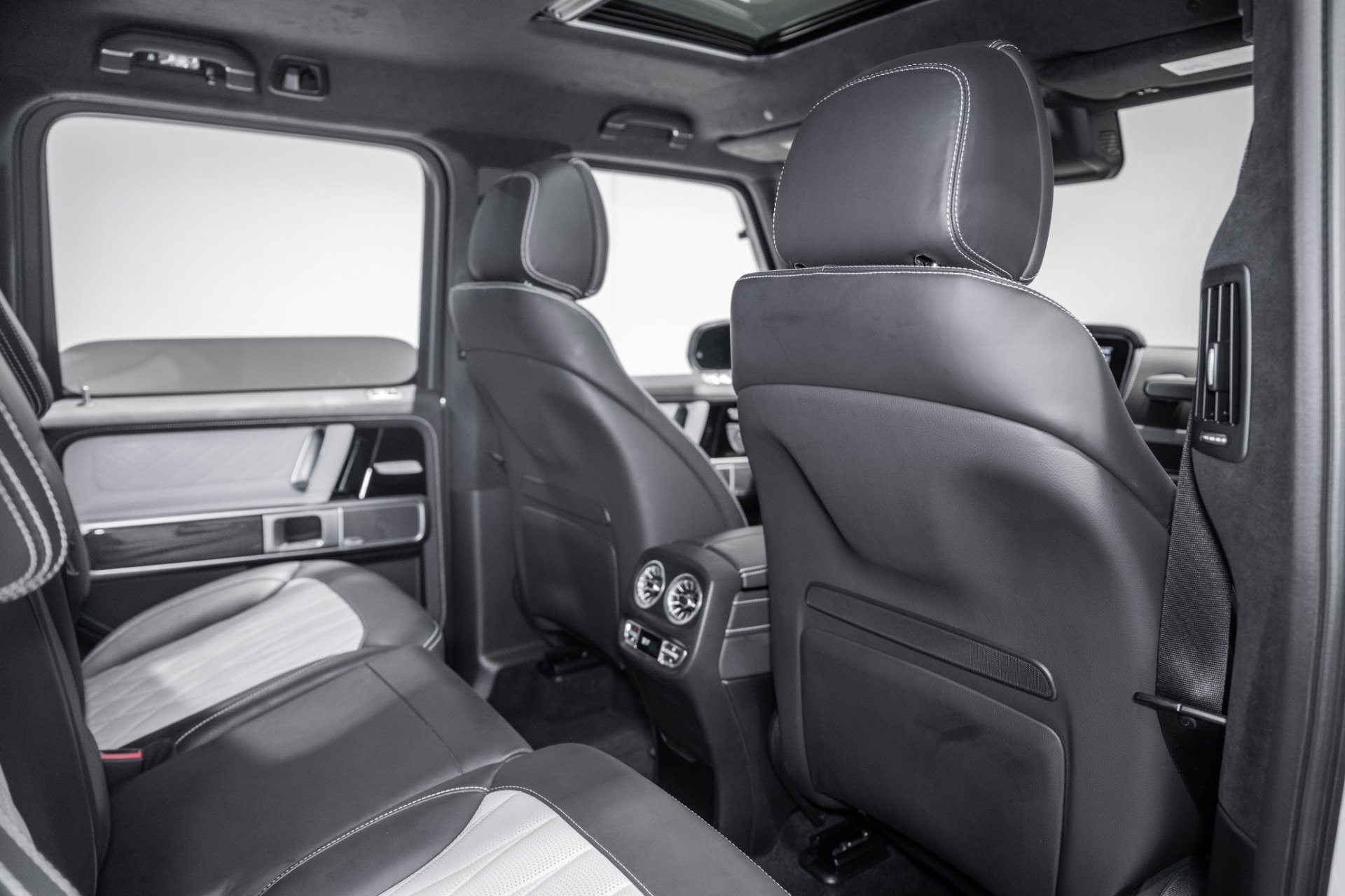 Used 2023 Mercedes-Benz G 63 AMG 4MATIC image 26