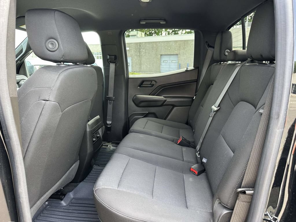 Used 2023 Chevrolet Colorado Trail Boss w/ LPO, Dark Essentials Package AWD/4WD image 9