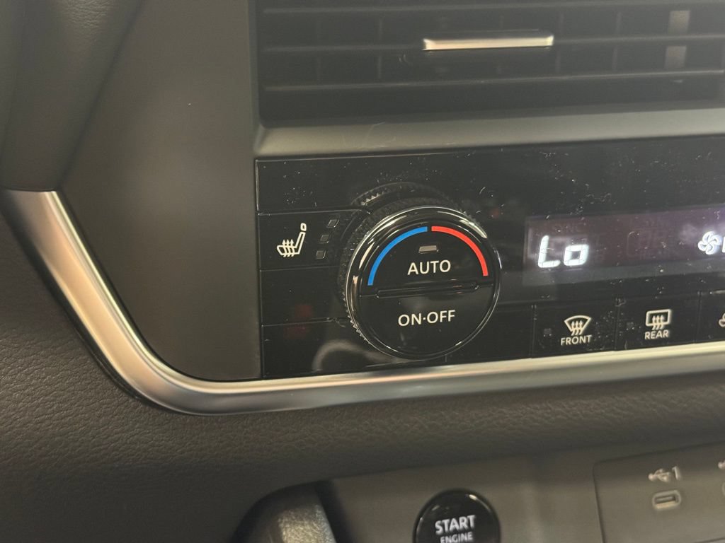 New 2026 Nissan Rogue SV AWD/4WD image 37