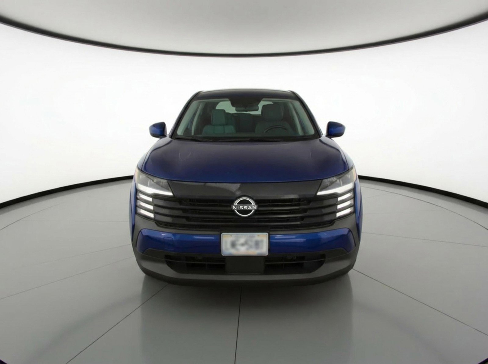 Used 2025 Nissan Kicks SV AWD/4WD image 2
