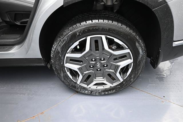 Used 2023 Hyundai Santa Fe Limited AWD/4WD image 23