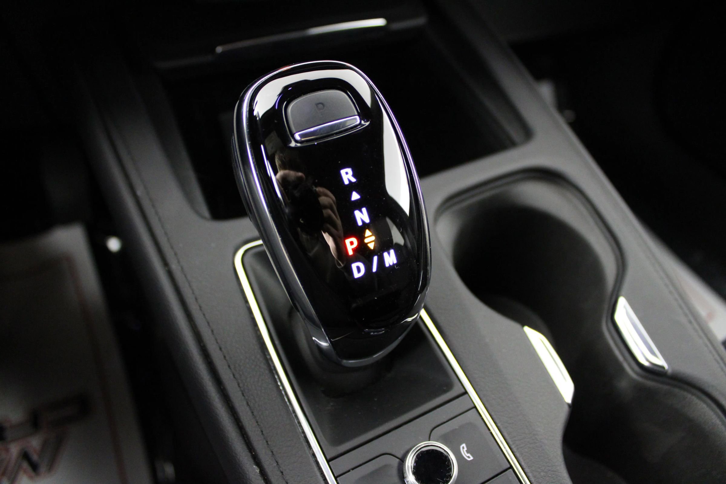 Used 2024 Cadillac XT4 Premium Luxury image 24