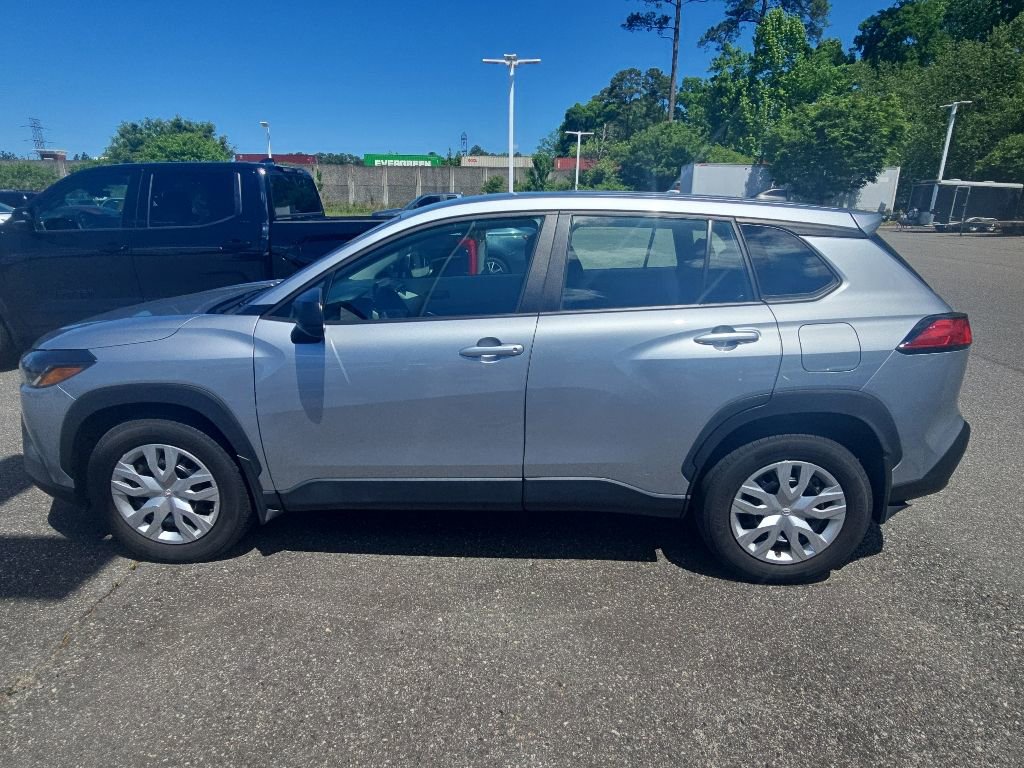 Used 2022 Toyota Corolla Cross L FWD image 8