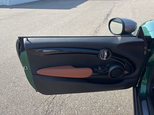 Used 2023 MINI Cooper S w/ Signature Upholstery Package FWD image 15