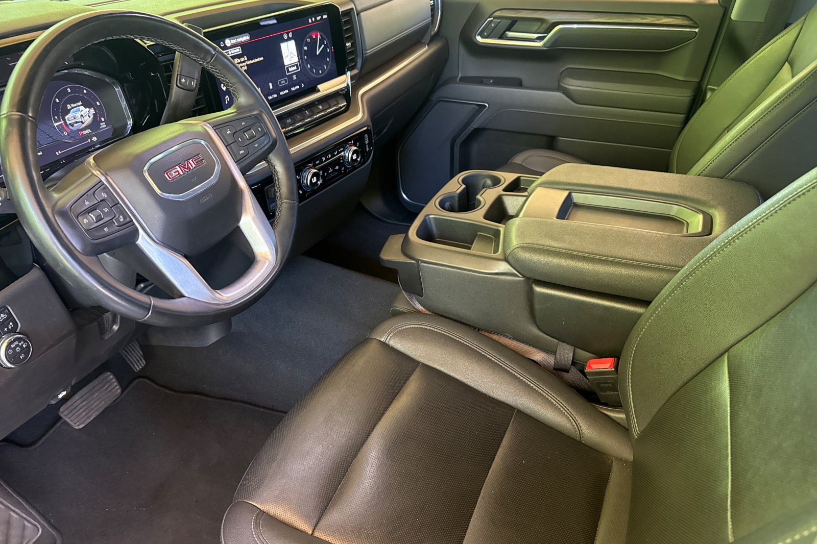 Used 2025 GMC Sierra 1500 SLT AWD/4WD image 11
