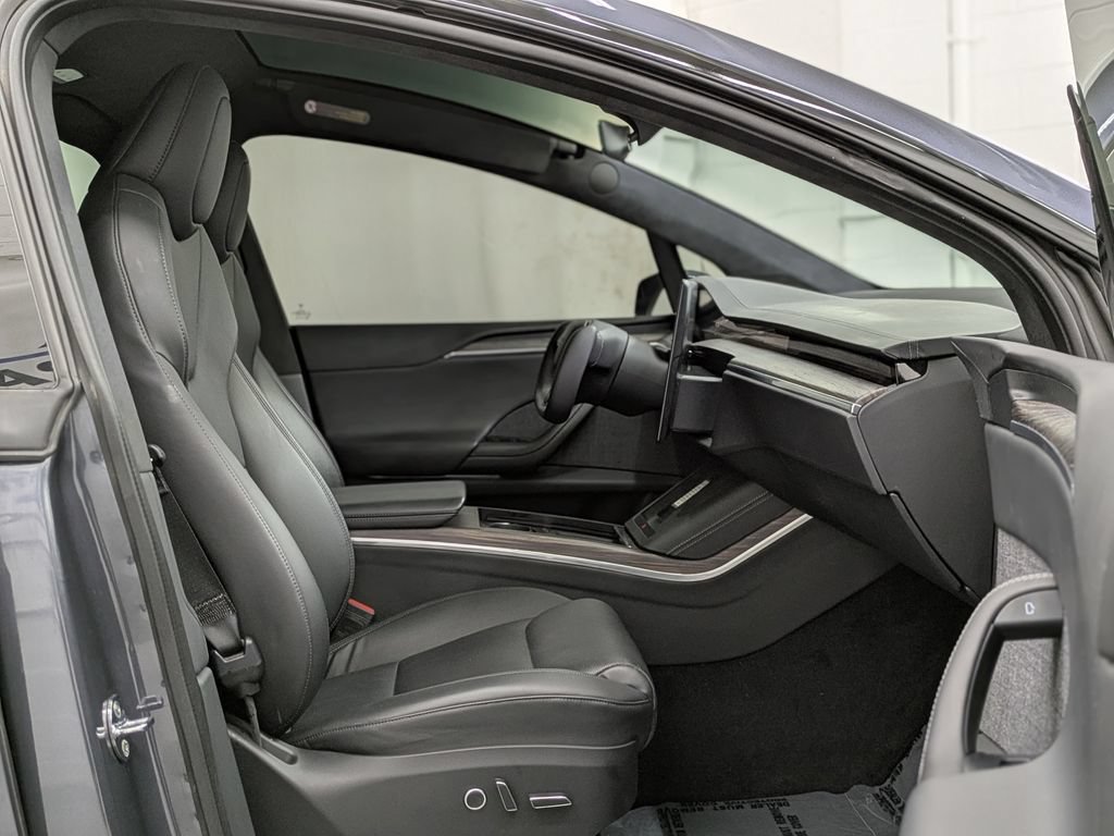 Used 2022 Tesla Model X AWD/4WD image 19