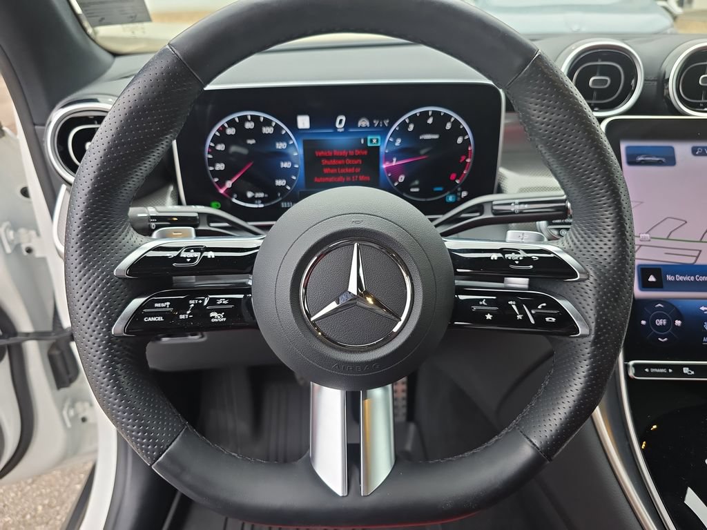 Used 2024 Mercedes-Benz GLC 300 4MATIC image 25