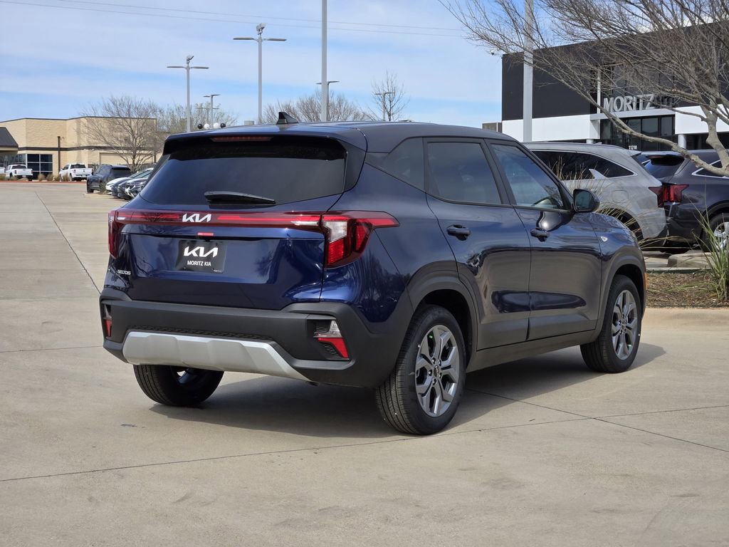 New 2026 Kia Seltos LX image 4