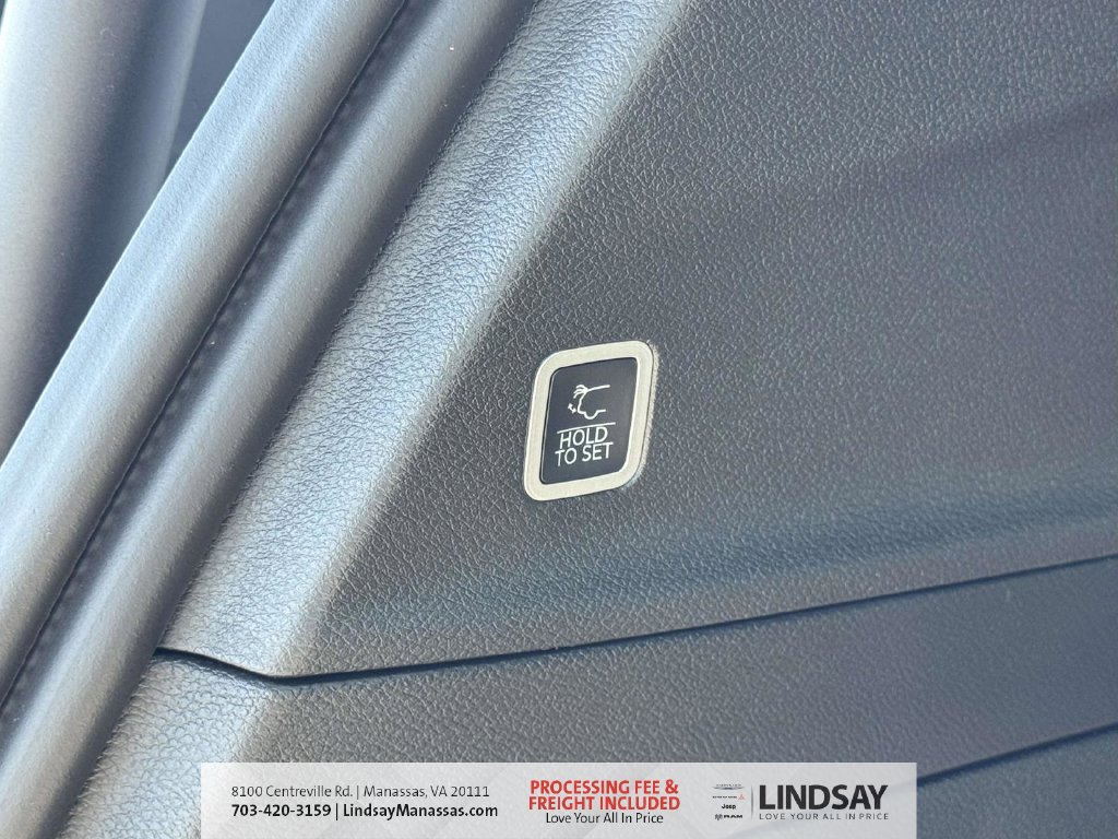 New 2027 Chrysler Pacifica LX FWD image 15