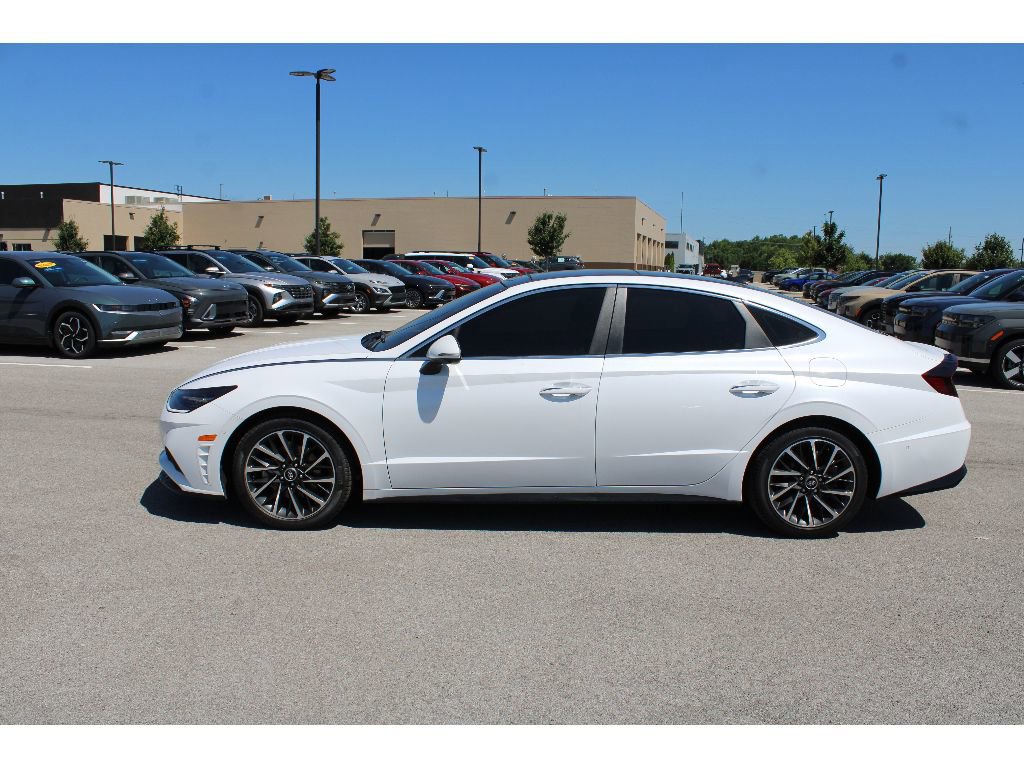 Used 2022 Hyundai Sonata Limited image 2