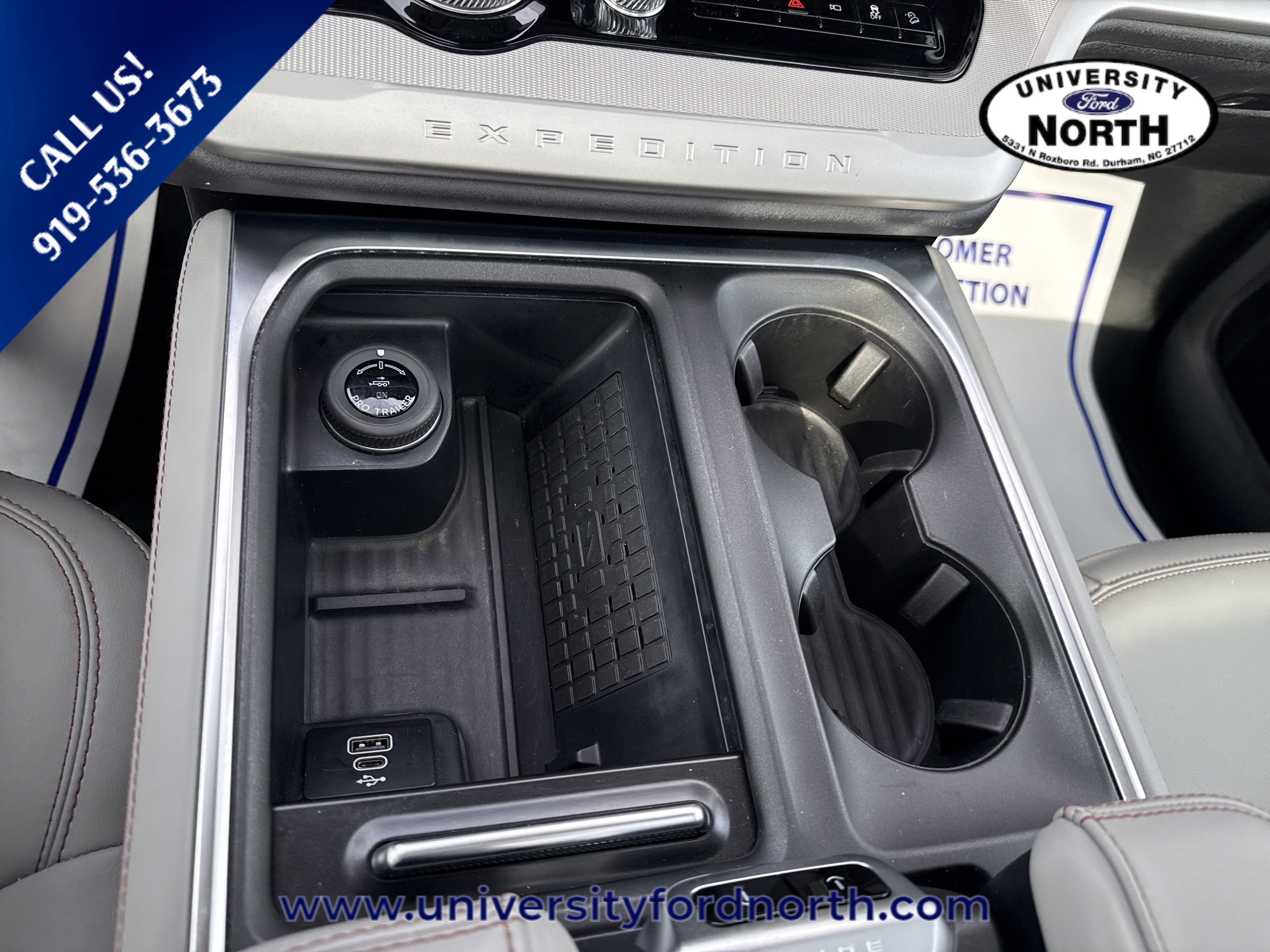 Used 2025 Ford Expedition Active image 28