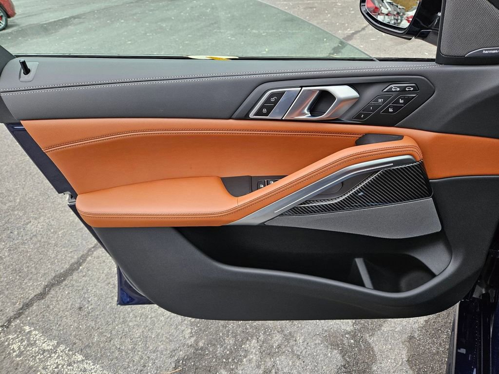 New 2026 BMW X6 M60i image 7