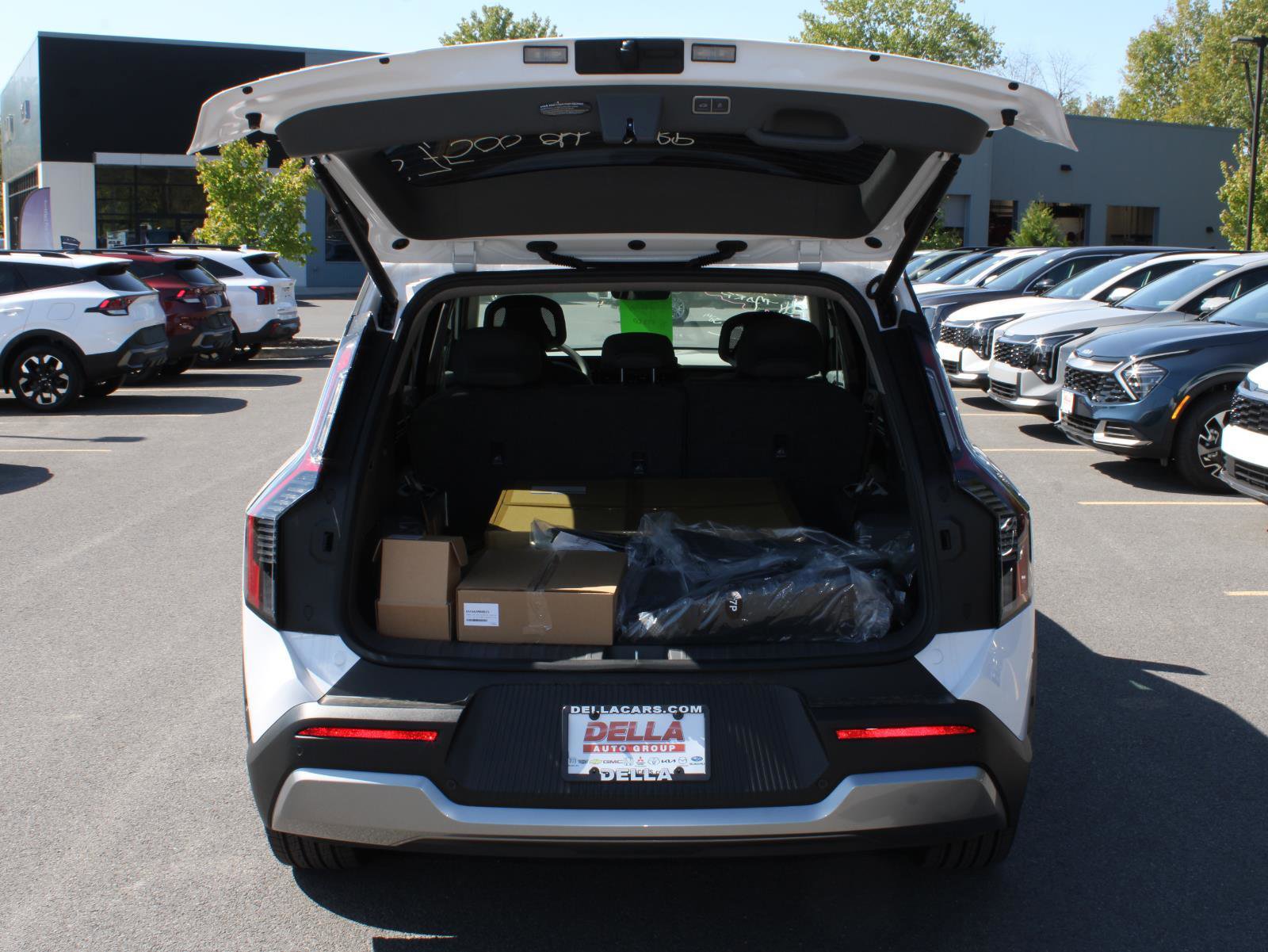 New 2026 Kia EV9 Wind image 7