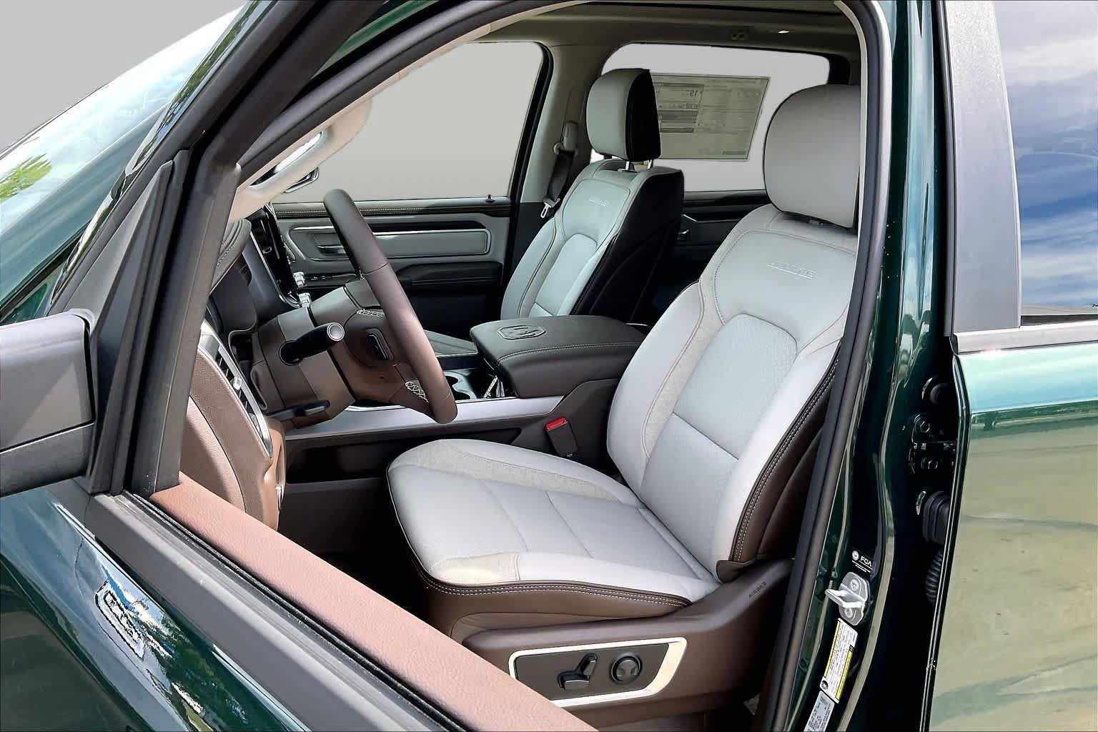 New 2027 RAM 1500 Laramie w/ Laramie Preferred Package AWD/4WD image 9