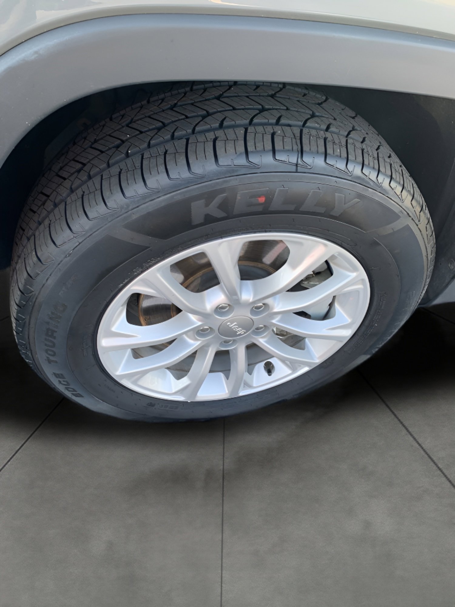 Used 2022 Jeep Cherokee Latitude Lux AWD/4WD image 21